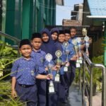 Gemilang di Ajang PORSENI Kabupaten Aceh Besar, Siswa MIN 8 Aceh Besar Raih Sejumlah Prestasi